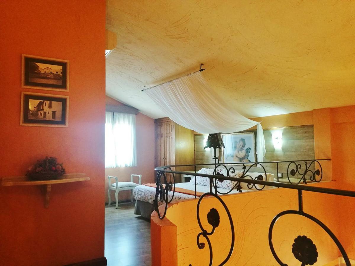Apartamentos Melchor De Linan Torrelaguna Ngoại thất bức ảnh